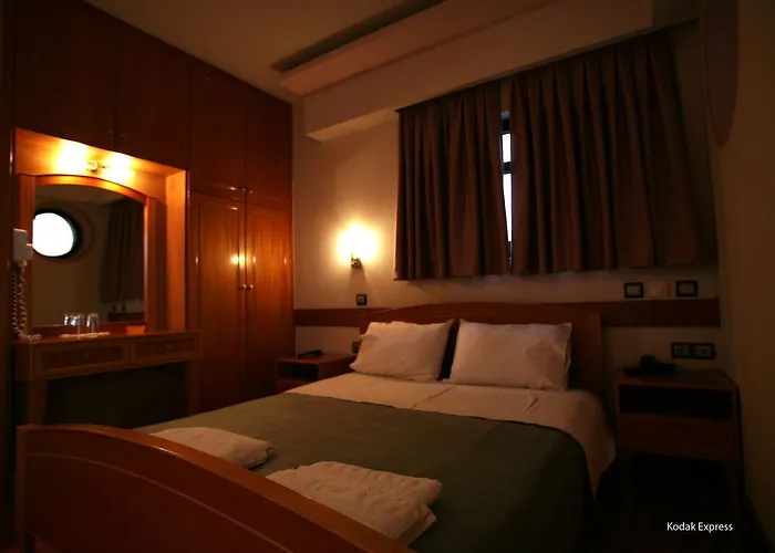 Πανσιόν ελικώνιο 3*