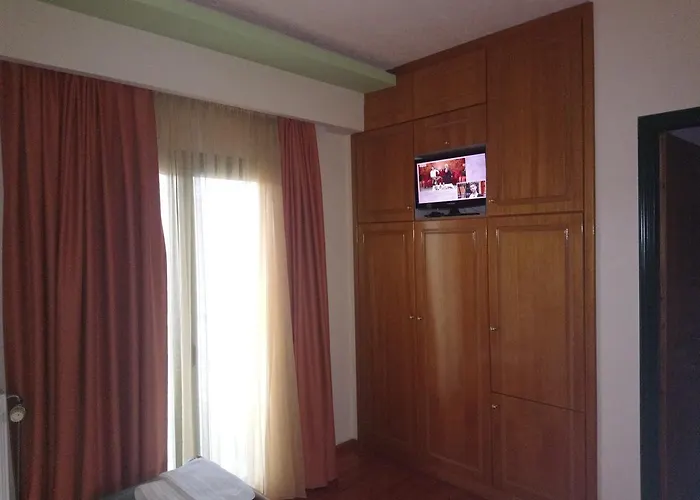 ελικώνιο 3* Αγία Άννα