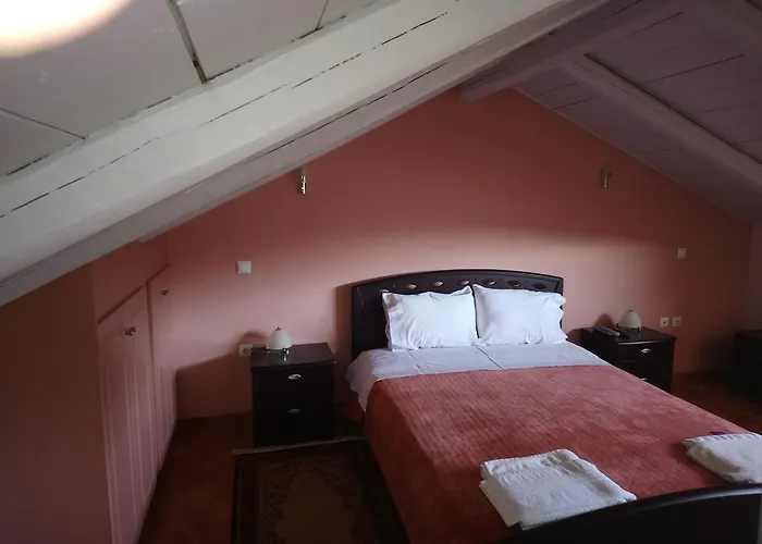 ελικώνιο 3* Αγία Άννα