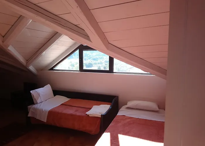 ελικώνιο 3* Αγία Άννα